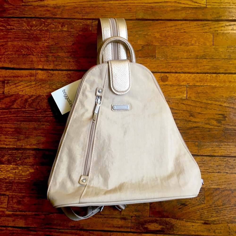 NWT Baggalini backpack beige w gold straps